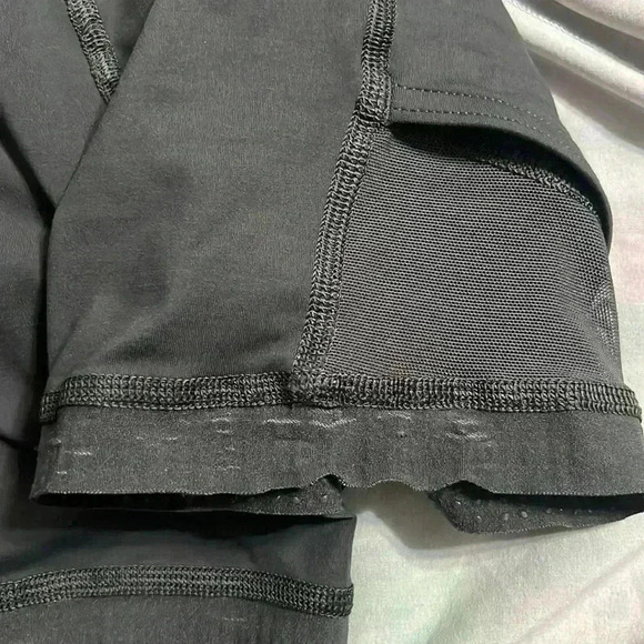 Lululemon Side-Pleat High-Rise Skirt 
Vivid Floral Tone Multi / Graphite Grey - Picture 10 of 10